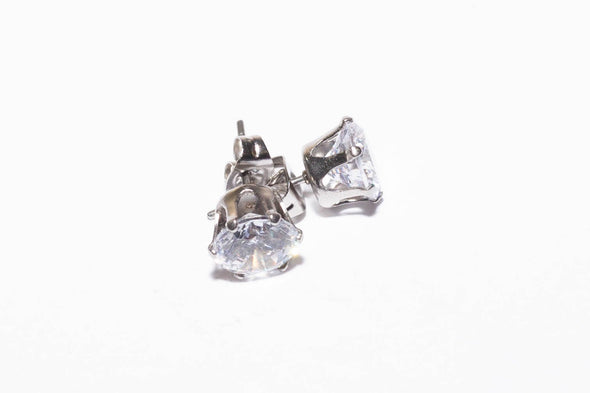 Solitaire Round Surgical Steel Studs