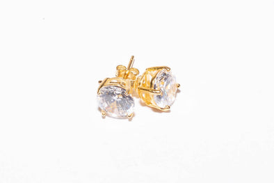 Solitaire Round Shaped Gold Studs .925